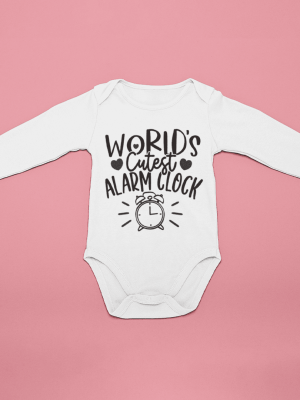 body alb cu mesaj haios si cu maneca